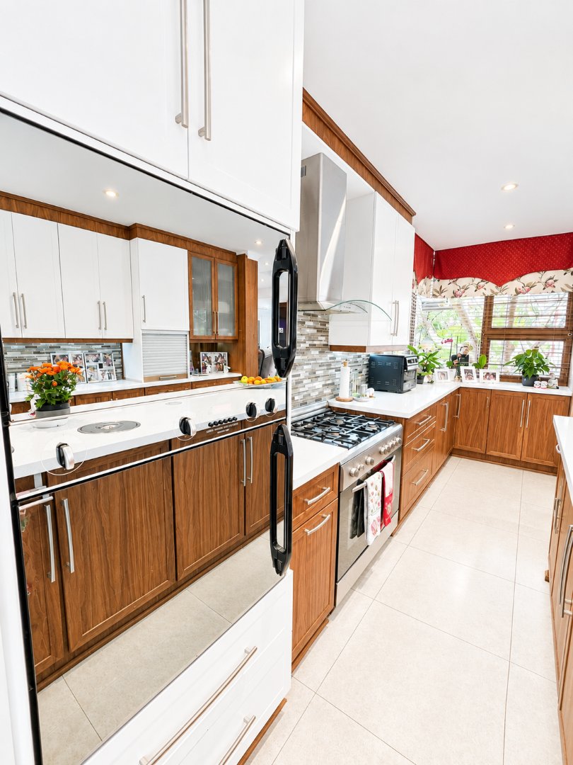 4 Bedroom Property for Sale in Wilkoppies North West